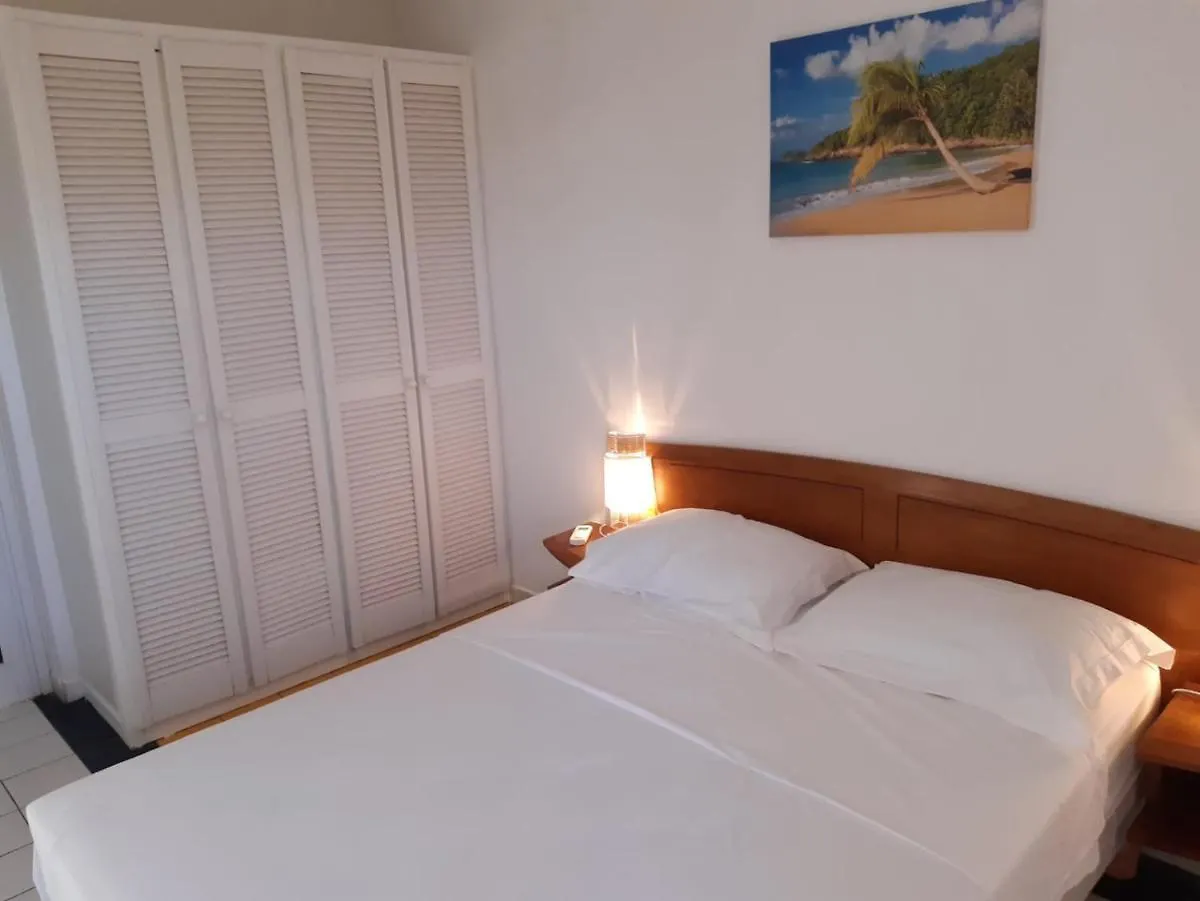 Manbana 320 Residence Kawann Grand-Bourg